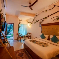 Leopard Lair Room